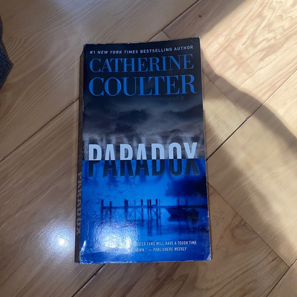 CATHERINE COULTER Paradox book